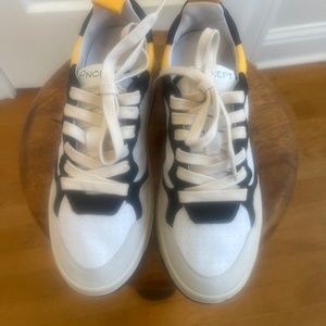 NEW ONCEPT phoenix sneaker in night-size 7.5 new